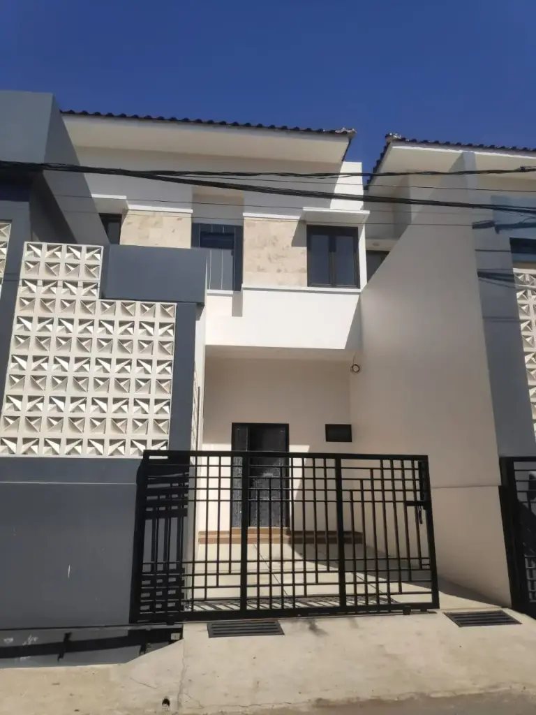 RUMAH BARU 2 LANTAI MINIMALIS KEC. REGOL (salin)