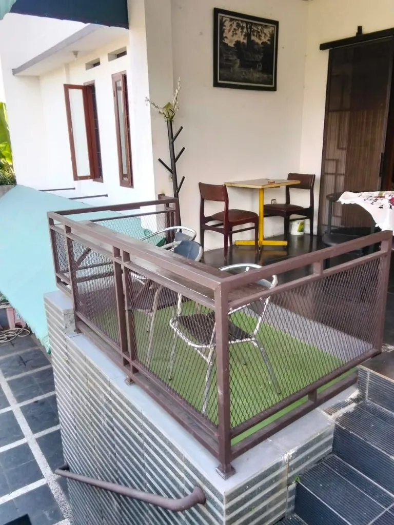 RUMAH KOMPLEK LEMBAH PERMAI CIMAHI UTARA