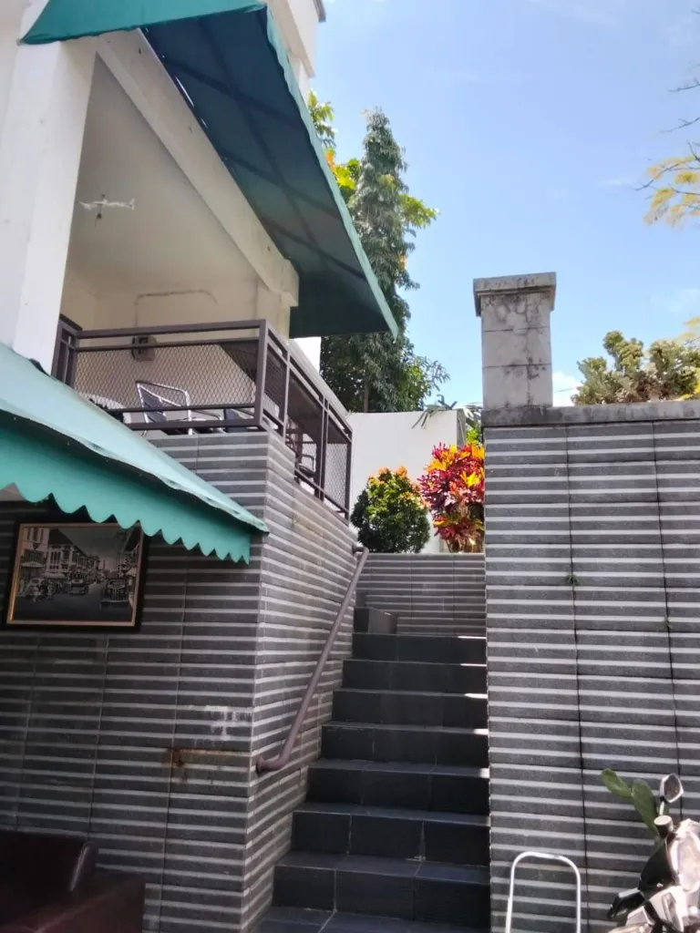 RUMAH KOMPLEK LEMBAH PERMAI CIMAHI UTARA