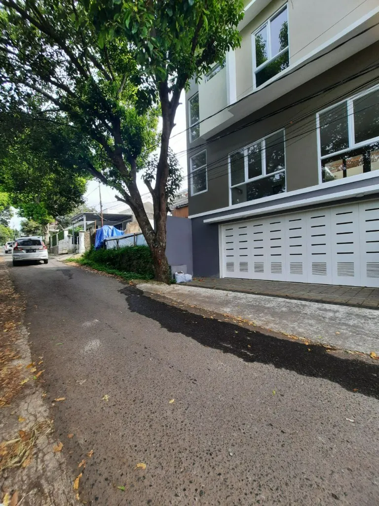 Rumah Komplek Cipta Graha, Kec. Cicendo (salin)