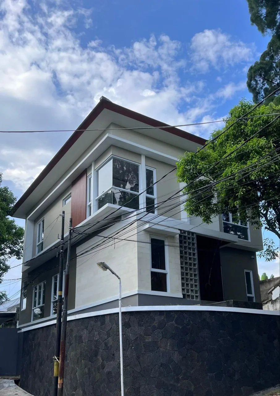 Rumah Tingkat Hook, Kec. Cibeunying